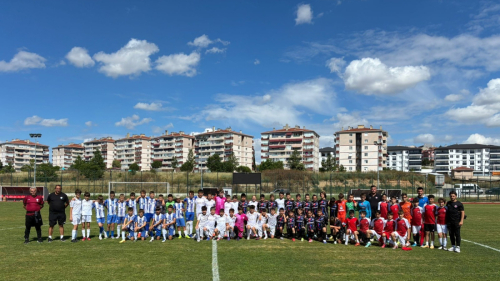 EDİRNE BİRLİK SPOR KULÜBÜ'NDEN GELİŞİM ODAKLI HAZIRLIK TURNUVALARI